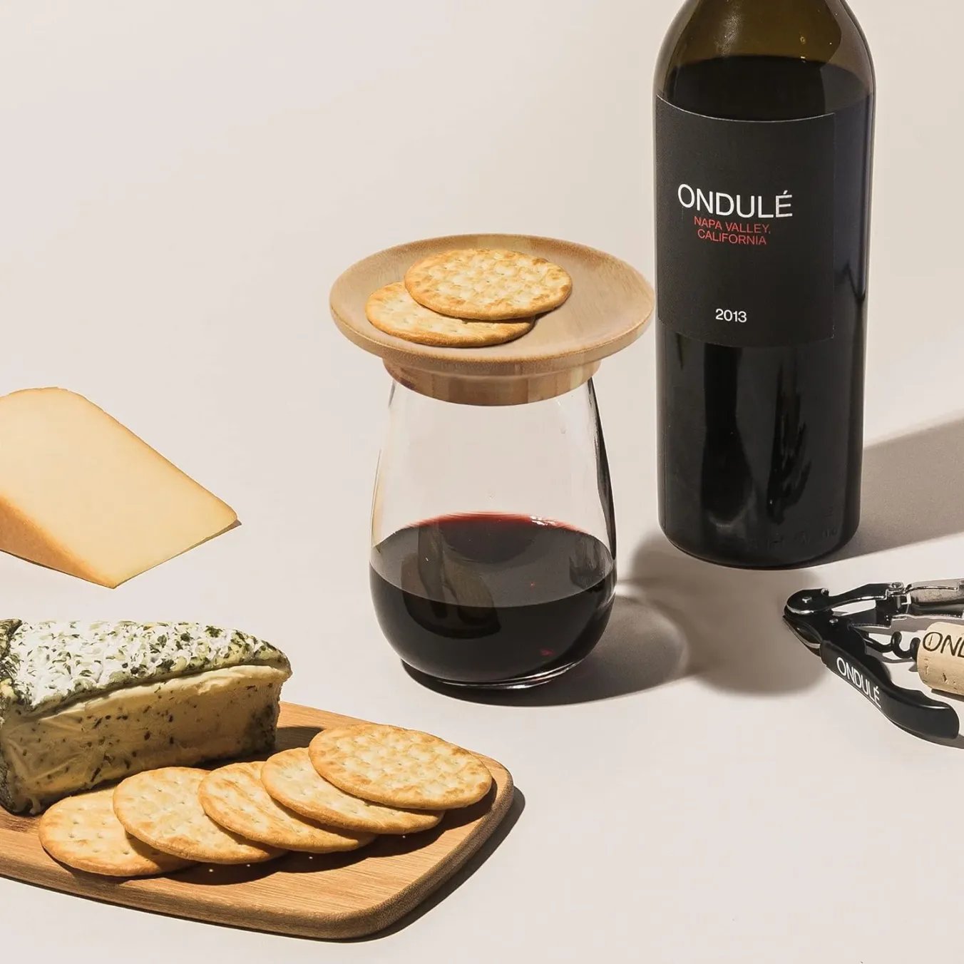 VinoBoard™ - Glass Charcuterie Topper
