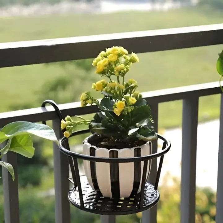 PotHanger™ Space-Saving Plant Display