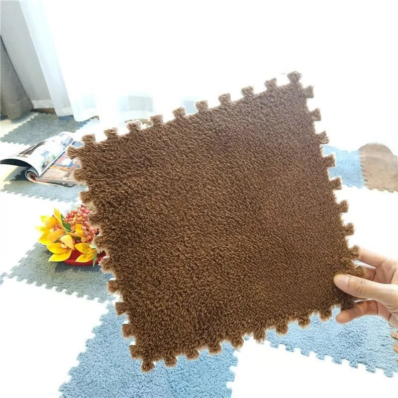 Ultra-soft plush carpet for your interior (11.8 × 11.8 in)