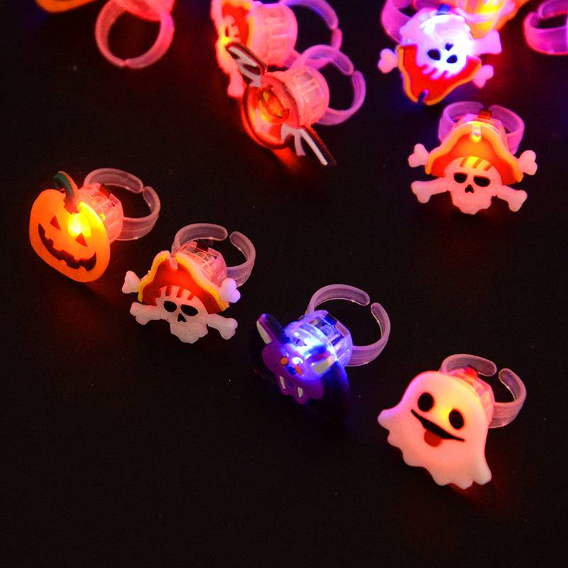 50 % OFF | GloHex™ | Halloween Glow Ring and Brooch