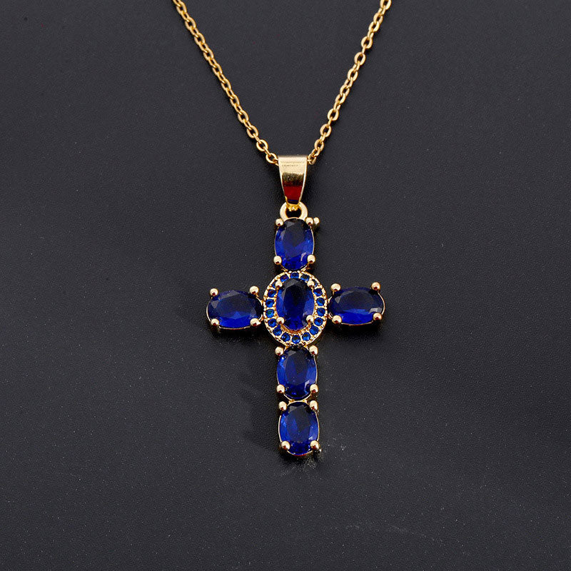 Solavée™ - Elegant Cross Necklace That Reflects Faith & Timeless Grace