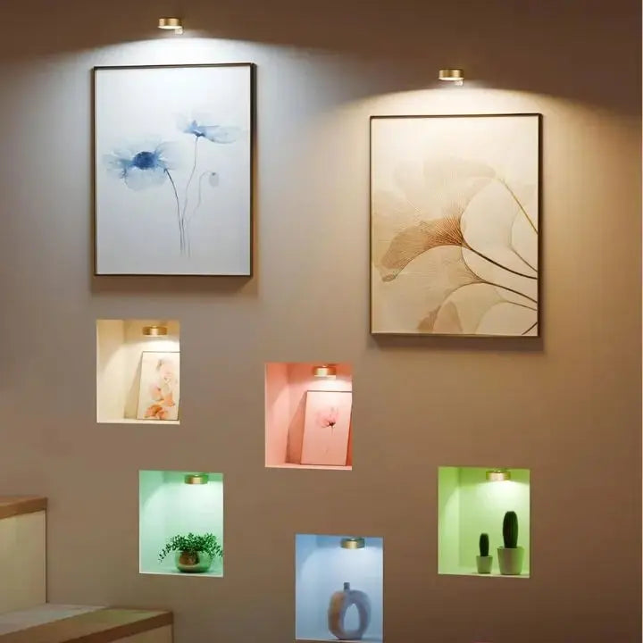 1+1 Free | Magnetic LED picture light - your art perfectly staged