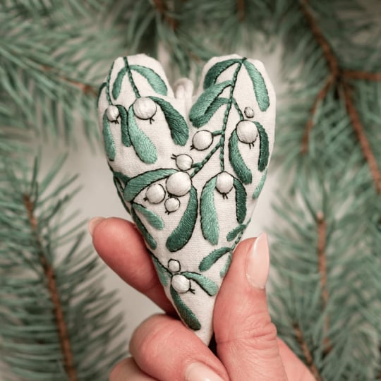 HeartStitch™ – Loving Hand Embroidery Art