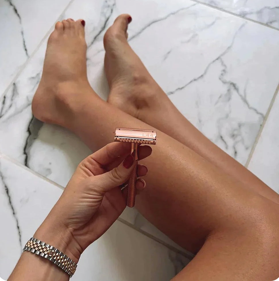 LunaSheer™ Precision Razor — Unleash Silky Smooth Legs That Radiate Confidence