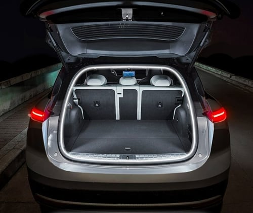 TrunkGlow – Flowing LED Light Strip for Car Interiors