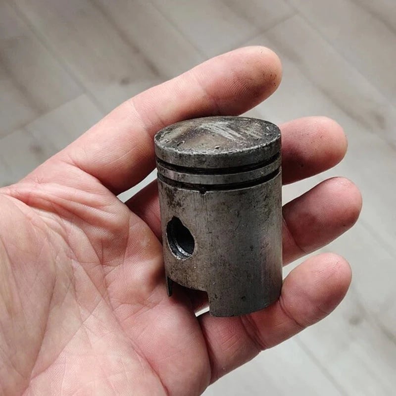 GrimTorque™ - Piston Skull Keychain