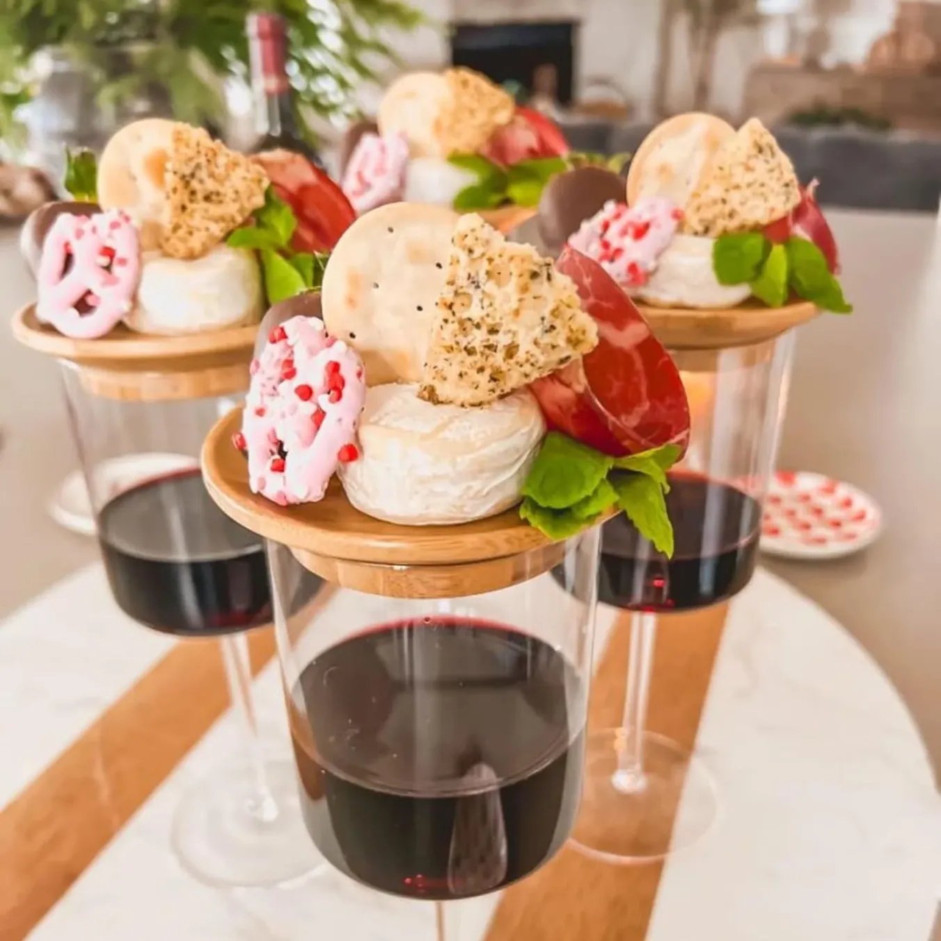 VinoBoard™ - Glass Charcuterie Topper
