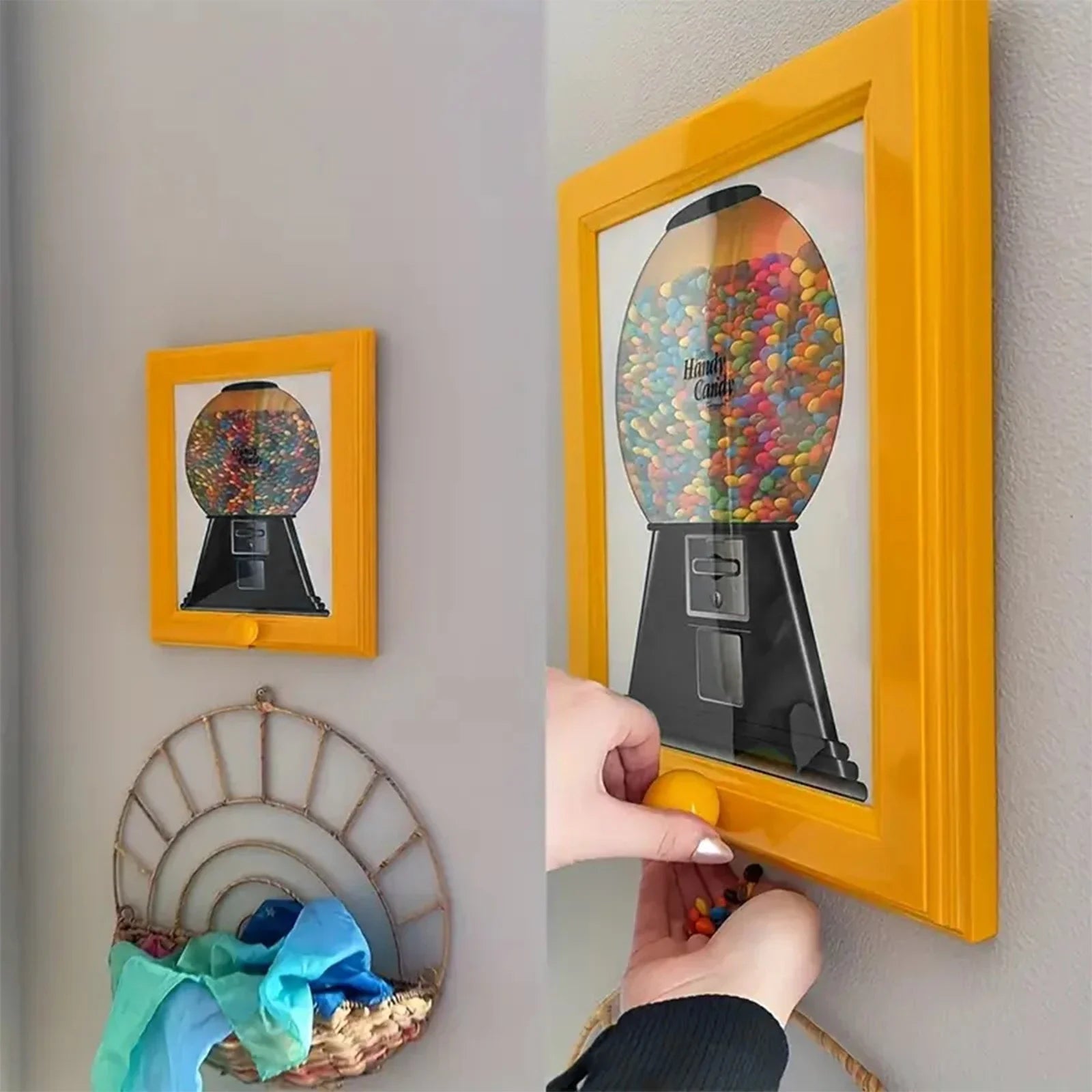 SweetFrame™ - Candy Storage Photo Frame