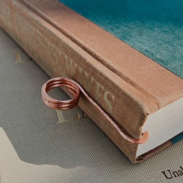 ReadEase – Handy Ring Bookmark